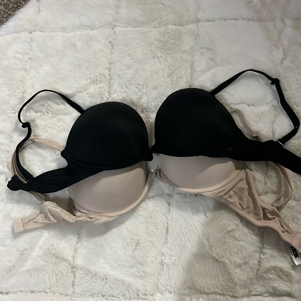 Cream Victoria’s Secret PINK push up bra